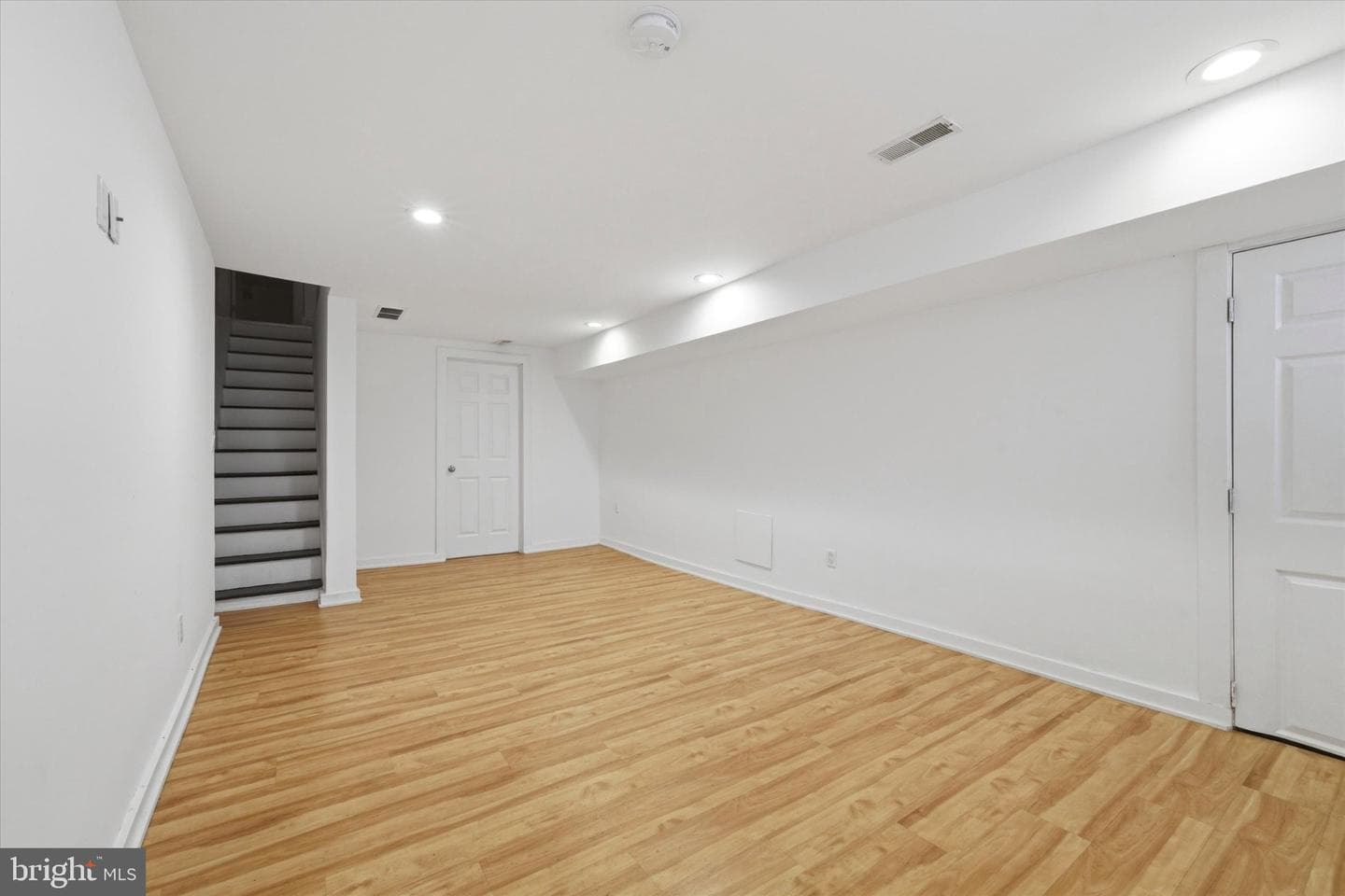 2512 W Sergeant Street photo 12