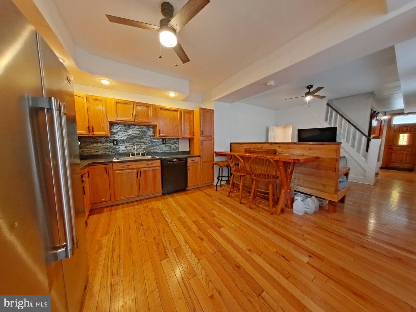 4490 Livingston Street photo 15