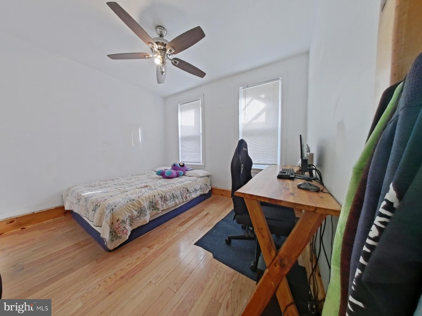 4490 Livingston Street photo 20