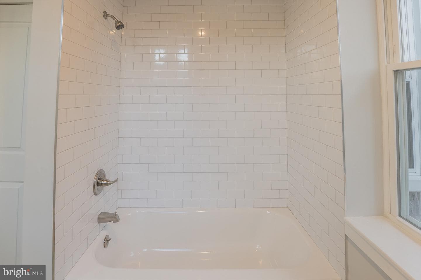 1227 S Peach Street photo 8
