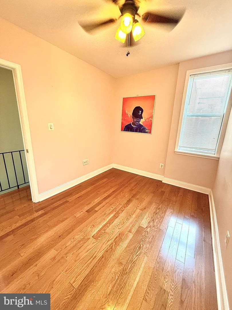 2207 S Hemberger Street photo 9