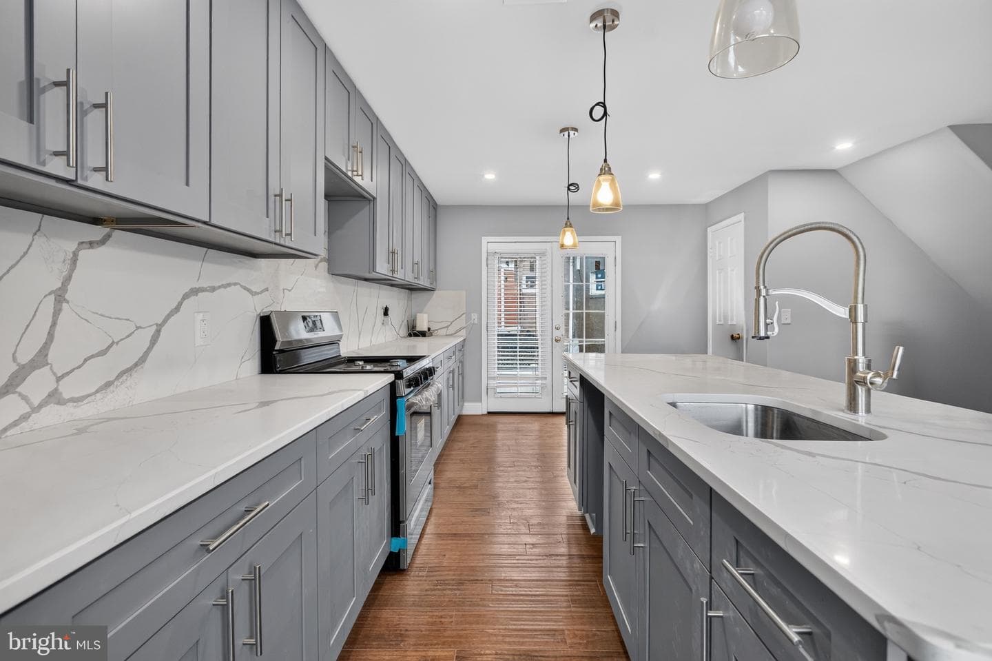 3311 N Bailey Street photo 4