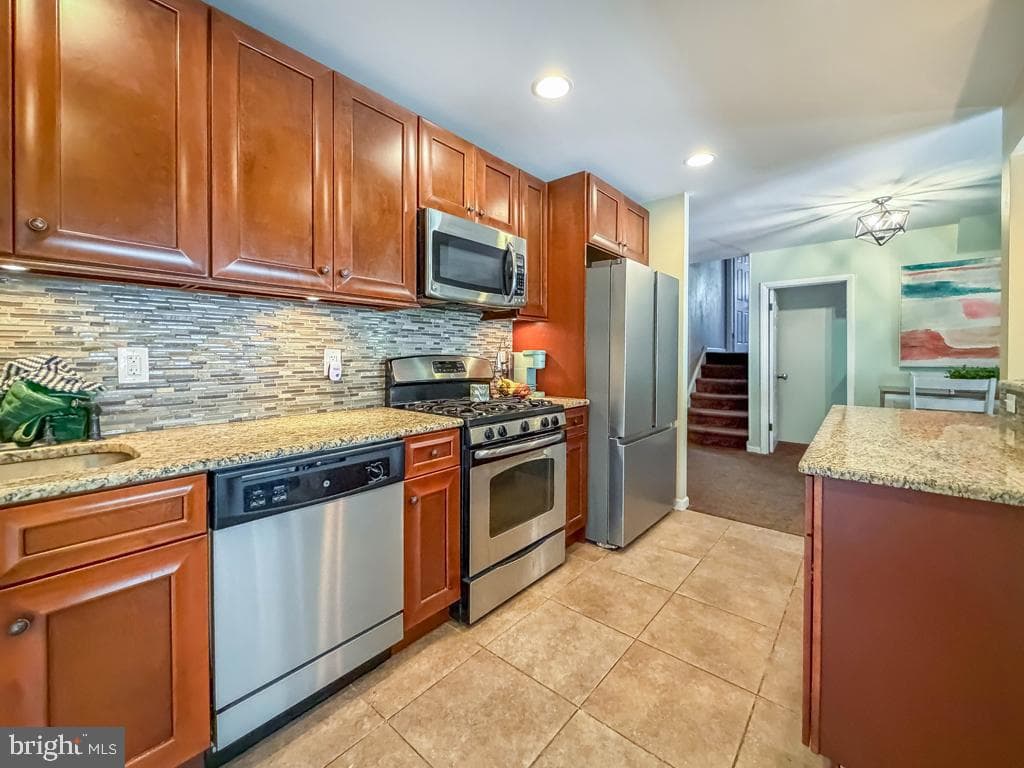 9015 Cloverly Road photo 10