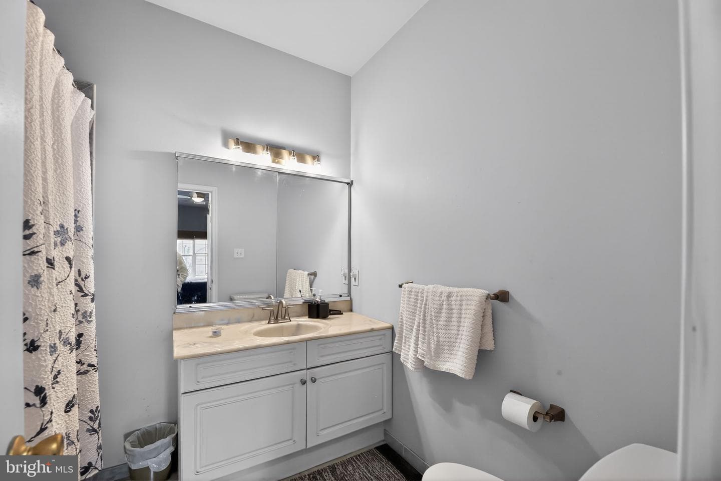 290 Byberry Road #8 photo 14