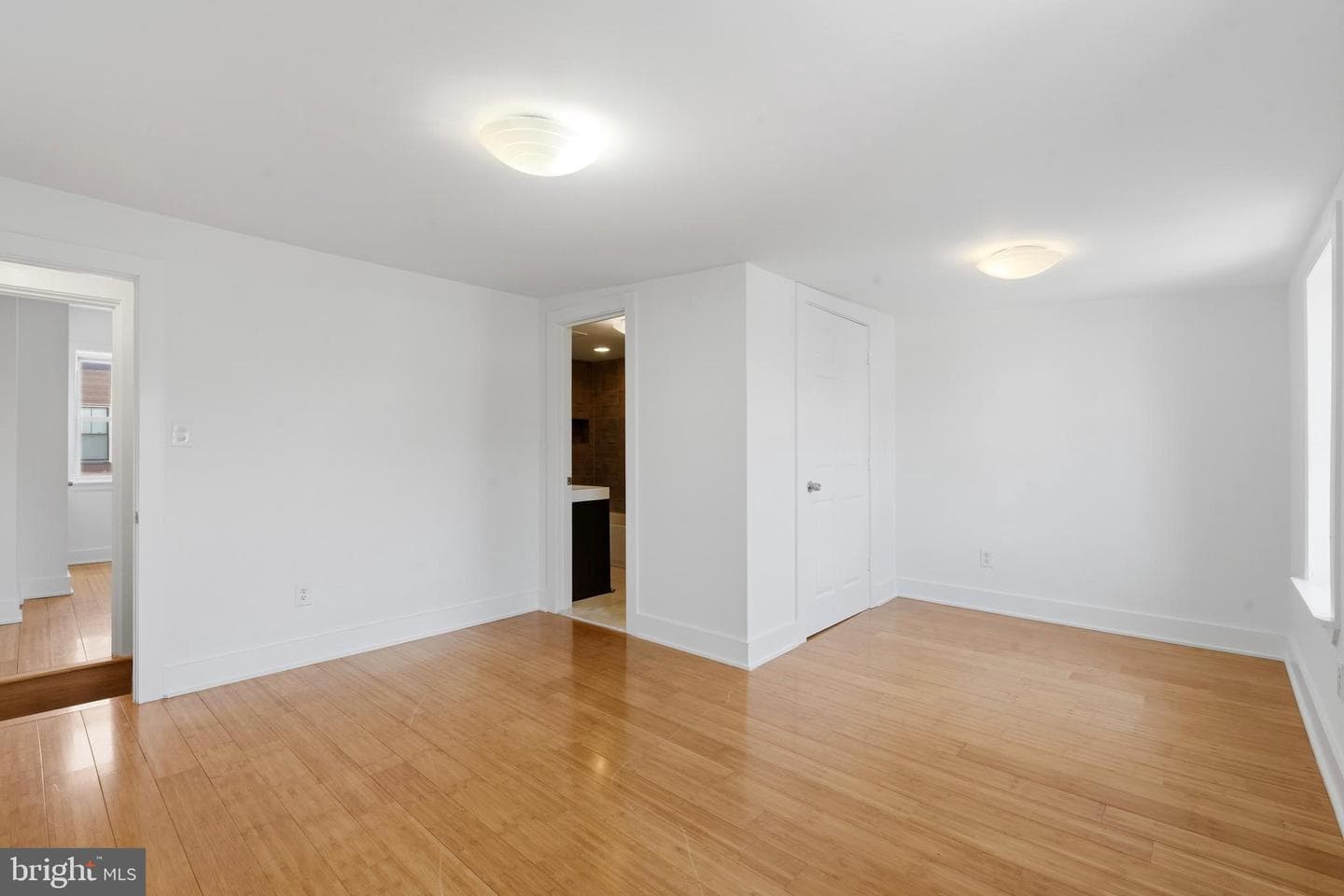 2066 E Fletcher Street photo 13