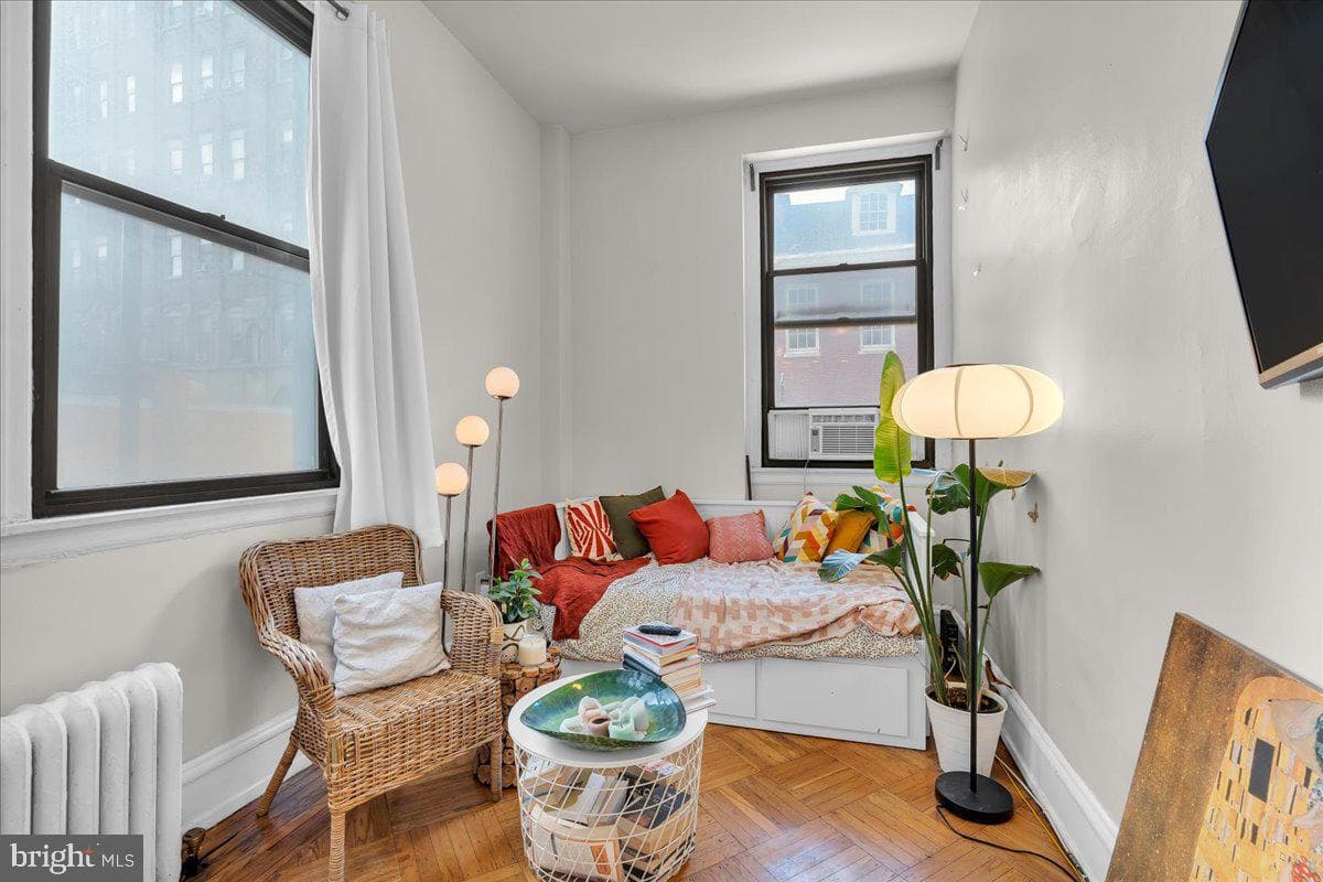 250 S 13th Street #1d photo 17