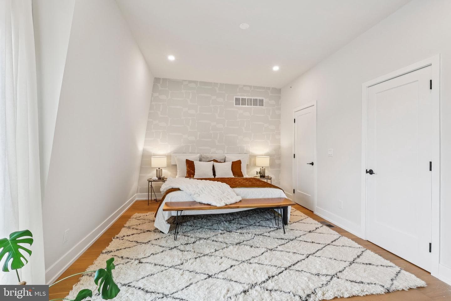 3411 W Lippincott Street photo 23