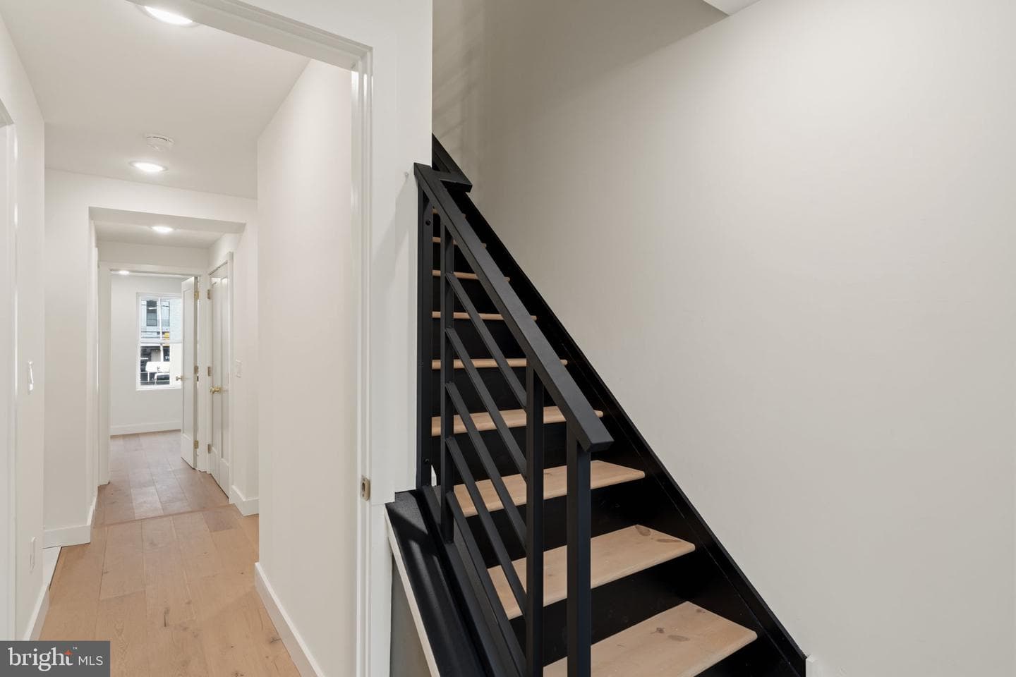 1530 N Lawrence Street photo 24