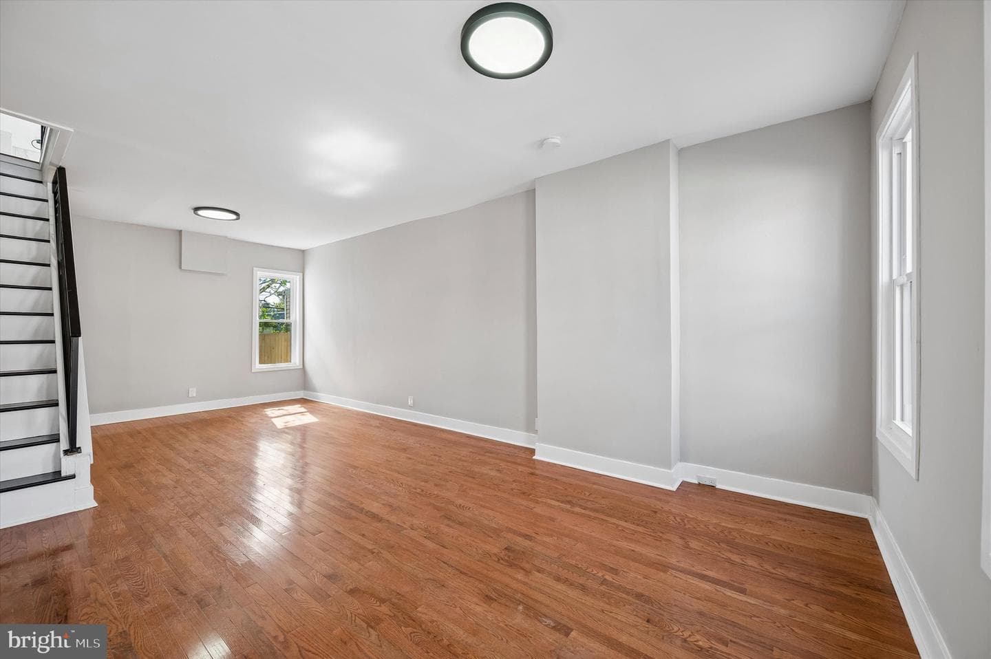 3537 N Water Street photo 4
