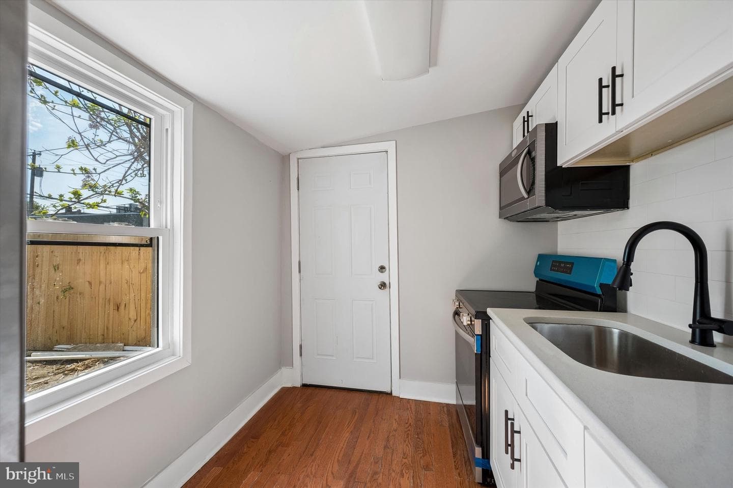3537 N Water Street photo 7