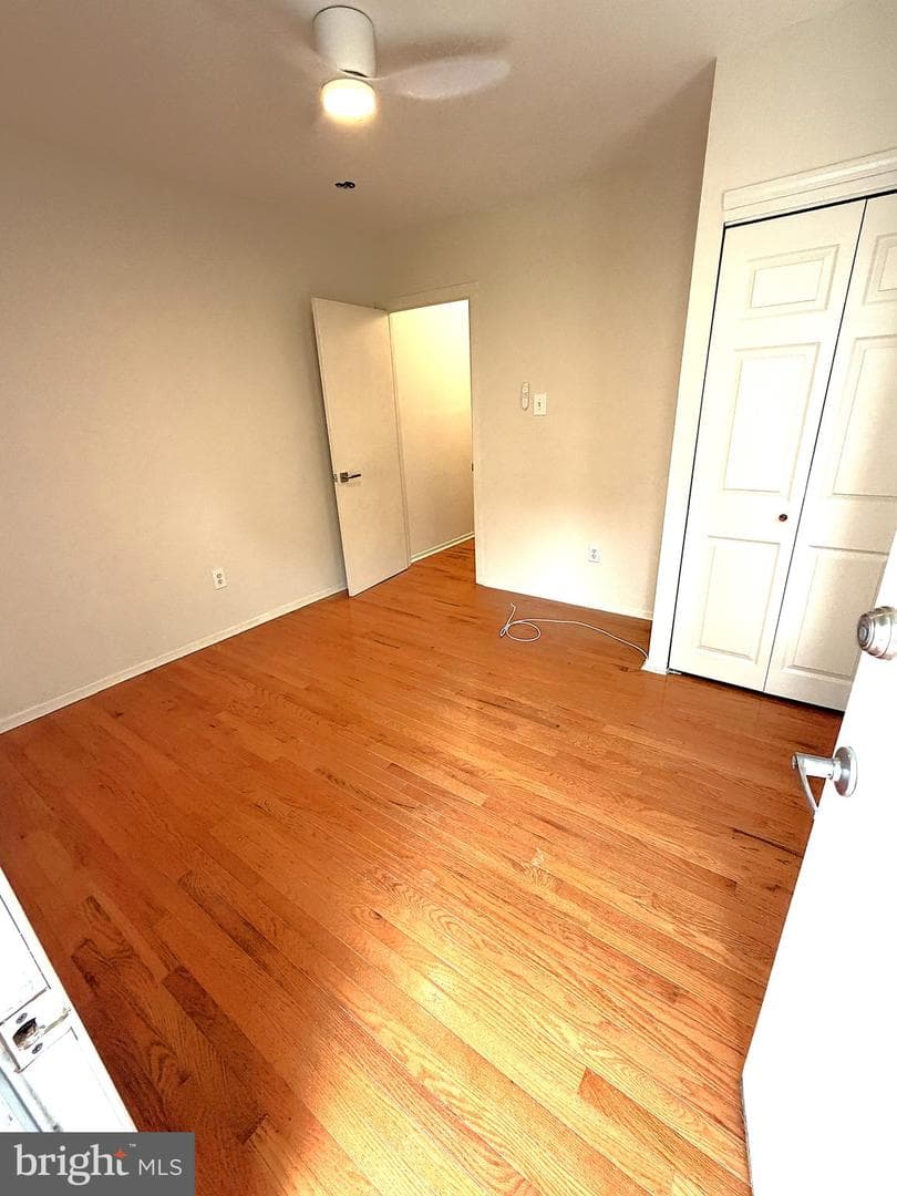 2340 Christian Street photo 9
