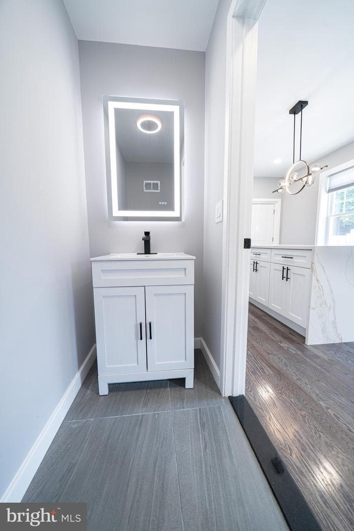 4109 Baring Street photo 21