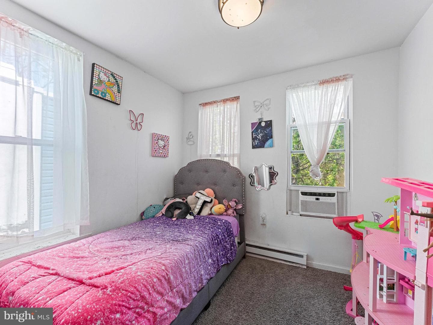 2425 W Oakdale Street photo 6