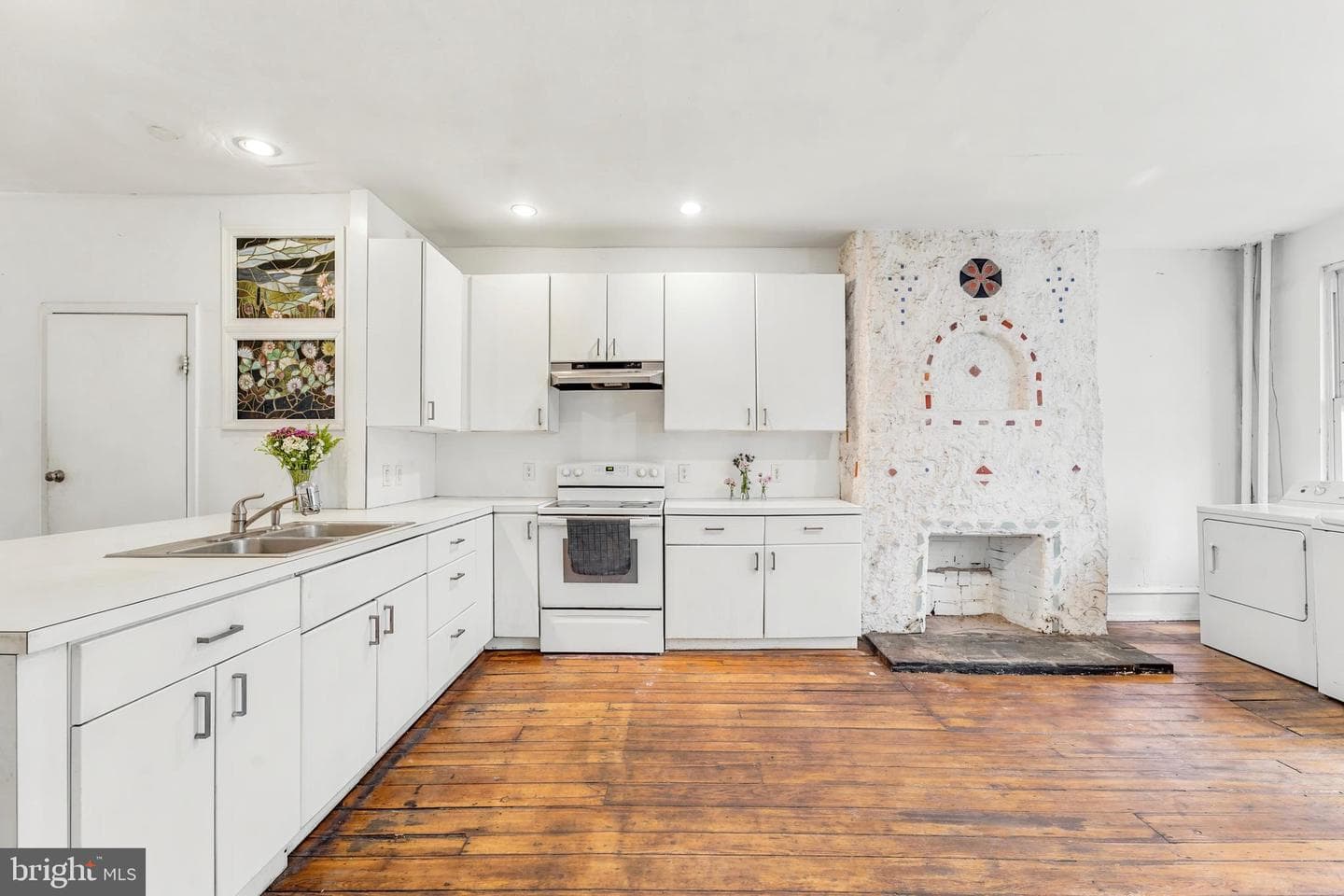 2203 Spruce Street photo 4