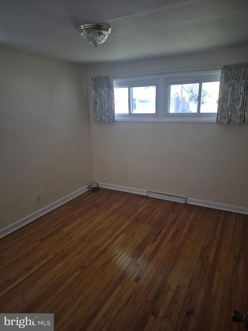9717 Dedaker Street photo 31