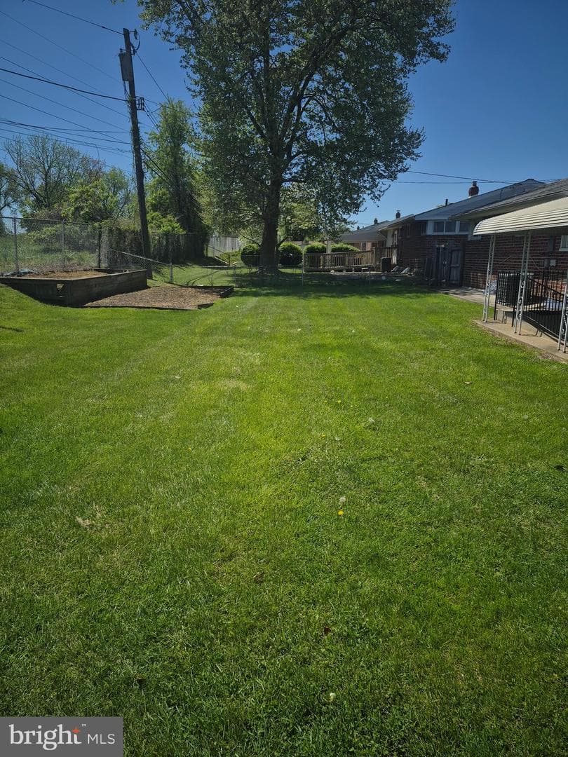 9717 Dedaker Street photo 9