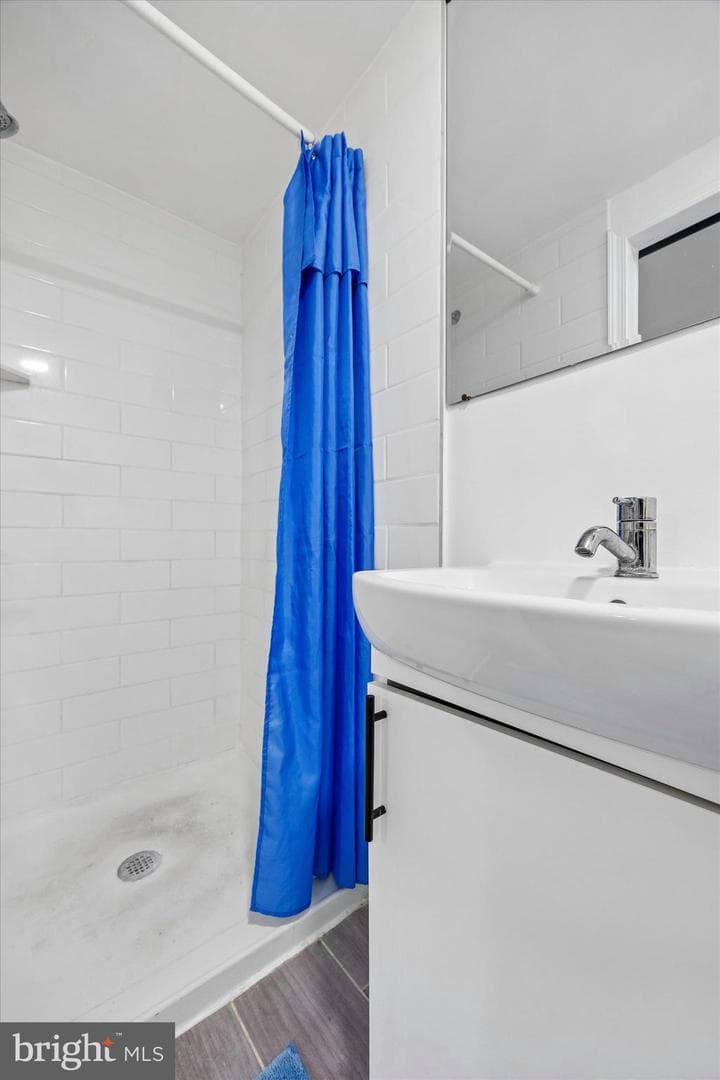 2308 Nicholas Street photo 15