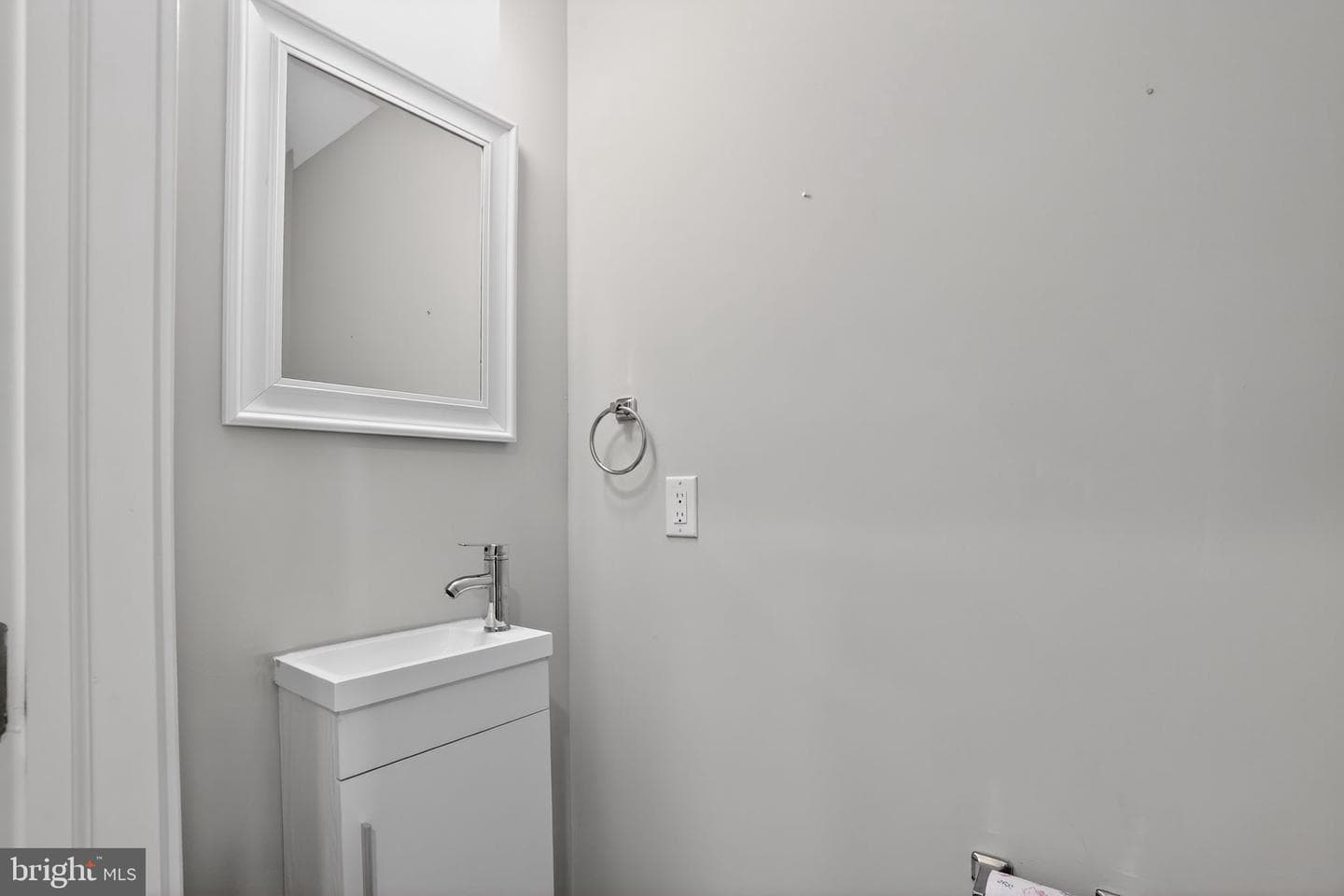 2822 Livingston Street photo 19