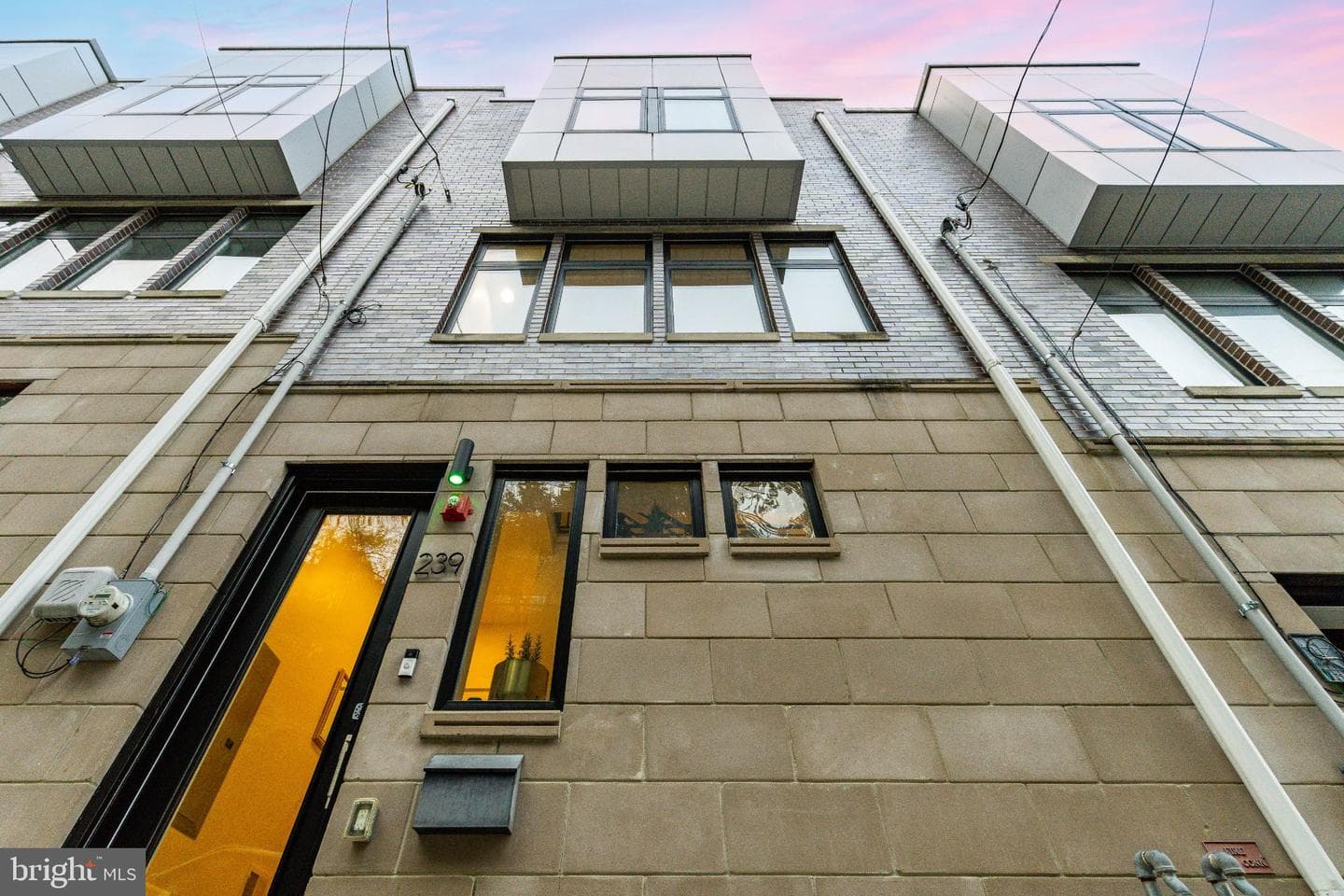 239 Lyceum Avenue photo 37