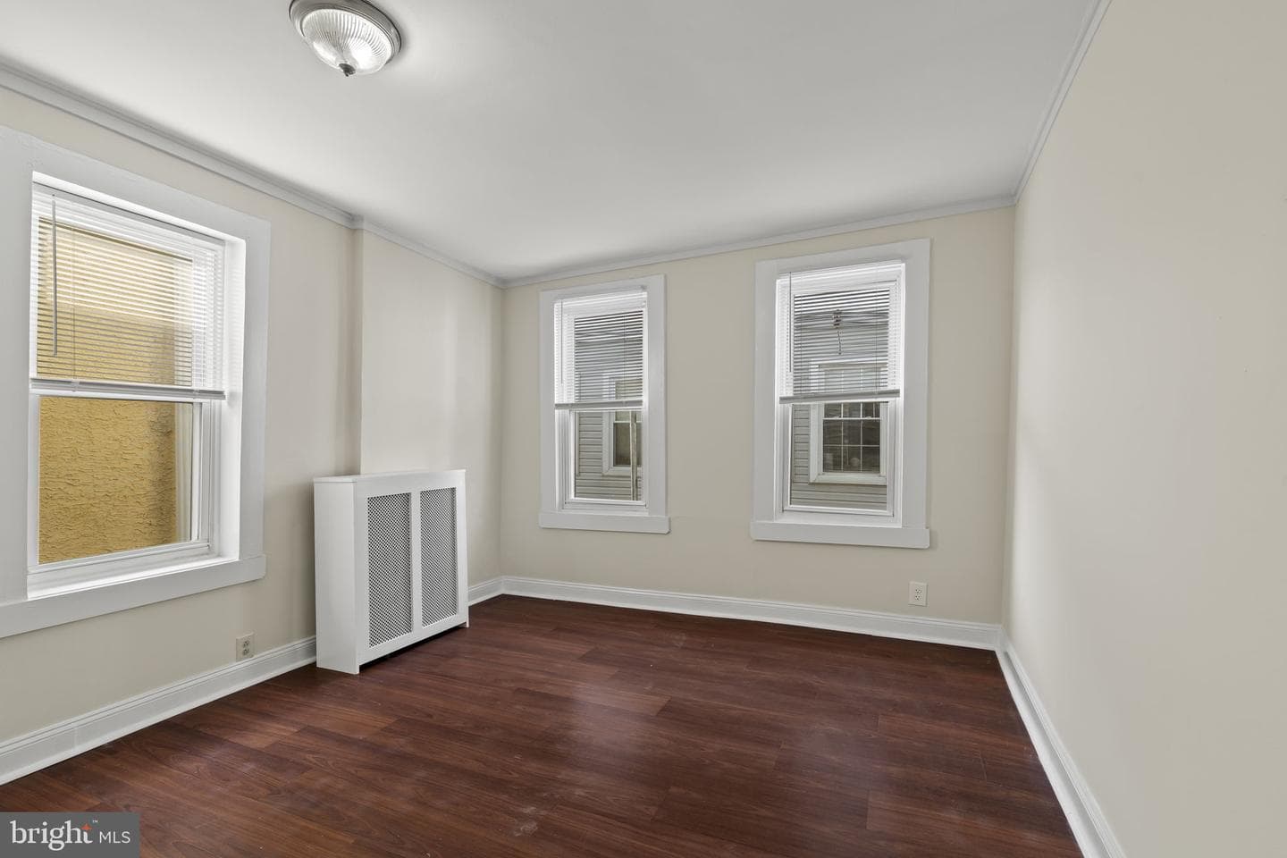 2054 Mckean Street photo 18