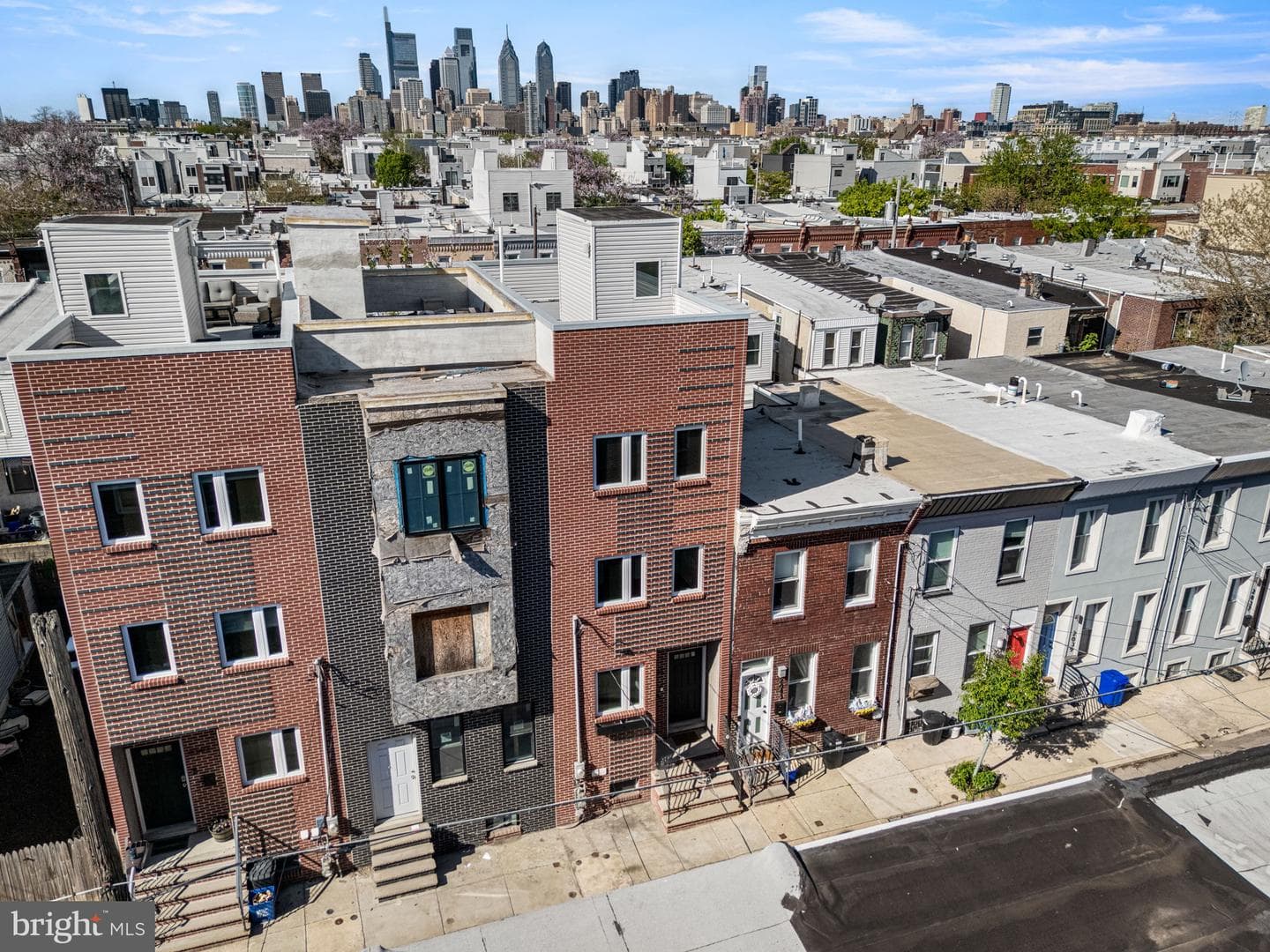 2045 Watkins Street photo 23