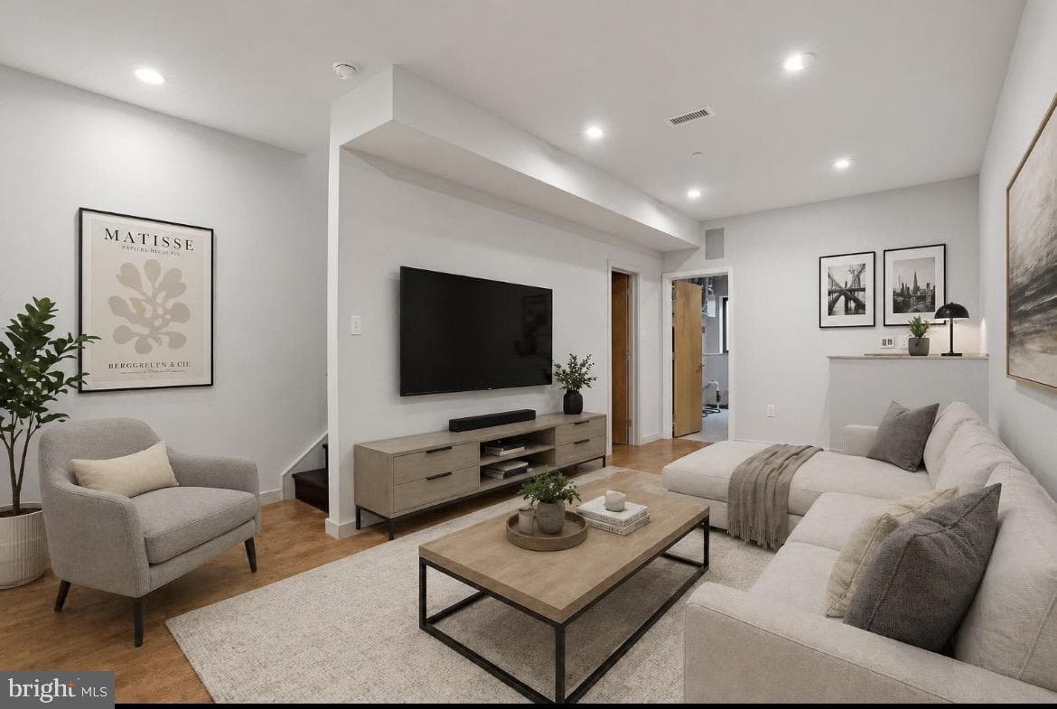 1734 Folsom Street photo 7