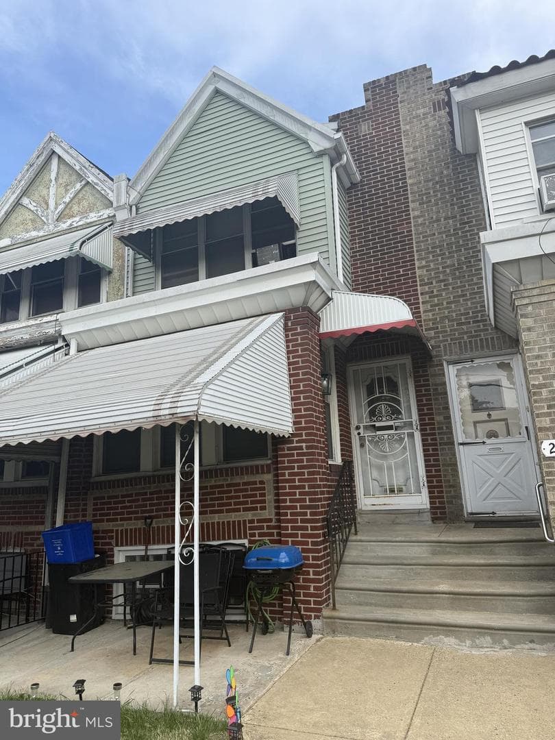 2226 E Washington Lane, Philadelphia