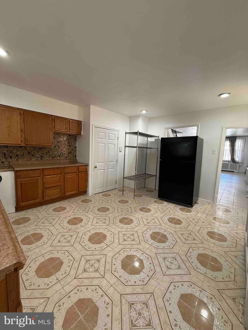 2118 S Frazier Street photo 6