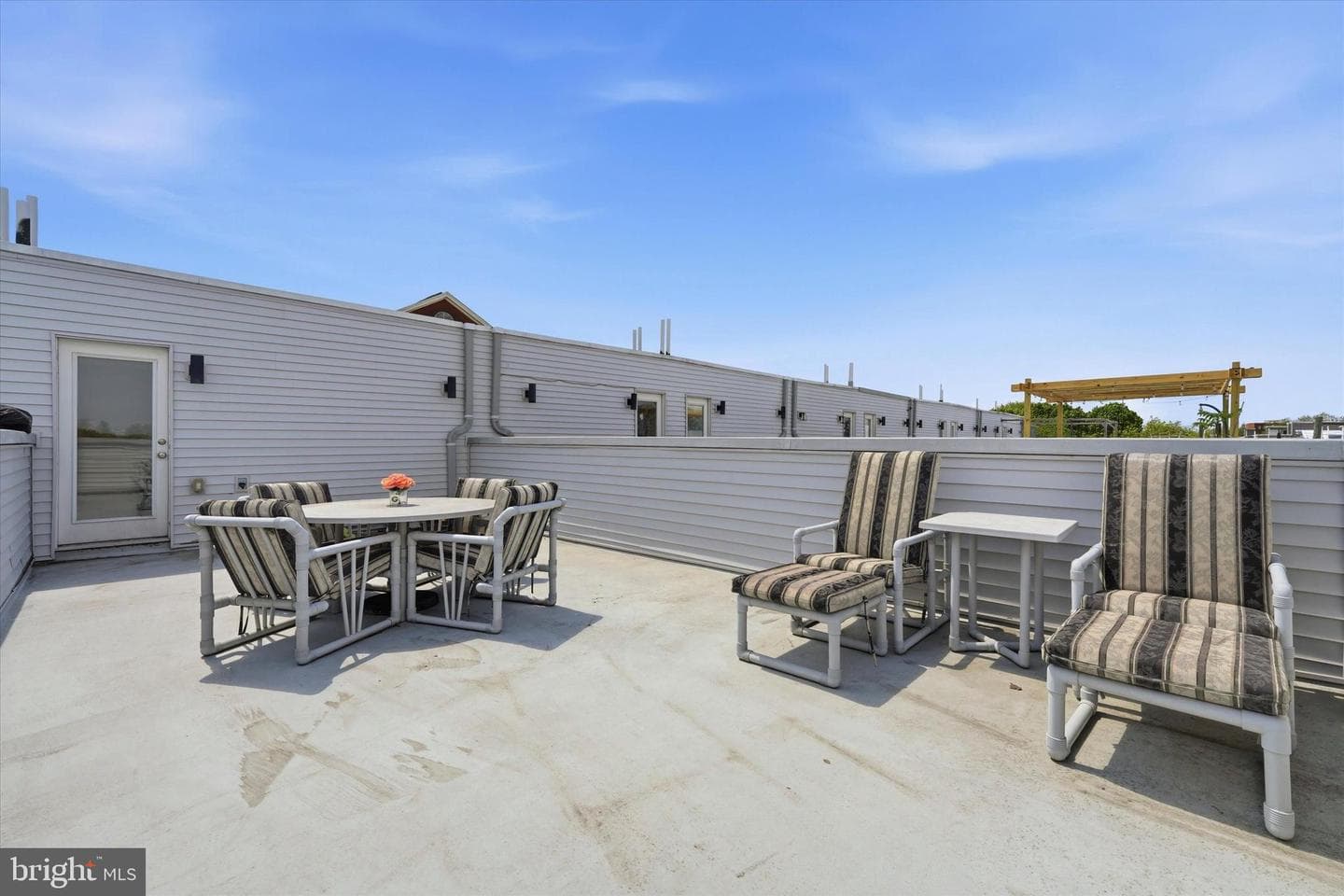 1720 Ingersoll Street photo 20