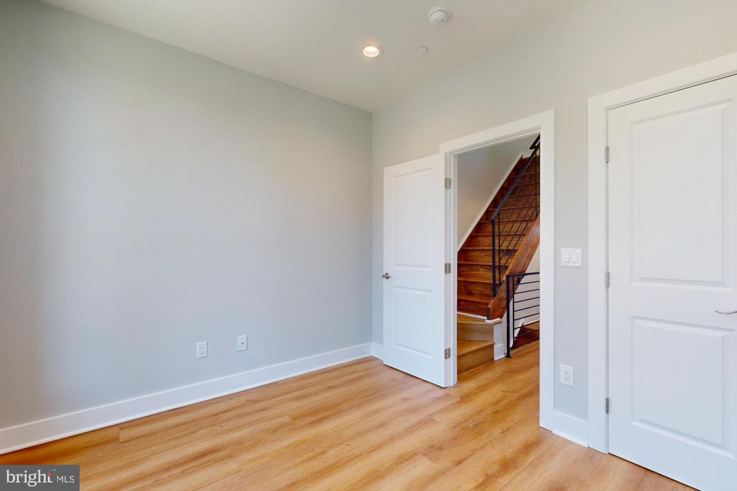 511 N Paxon Street photo 11