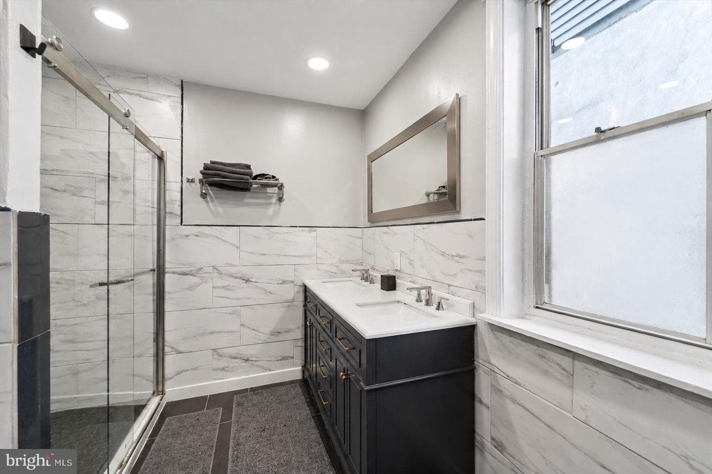 2519 Grays Ferry Avenue photo 8