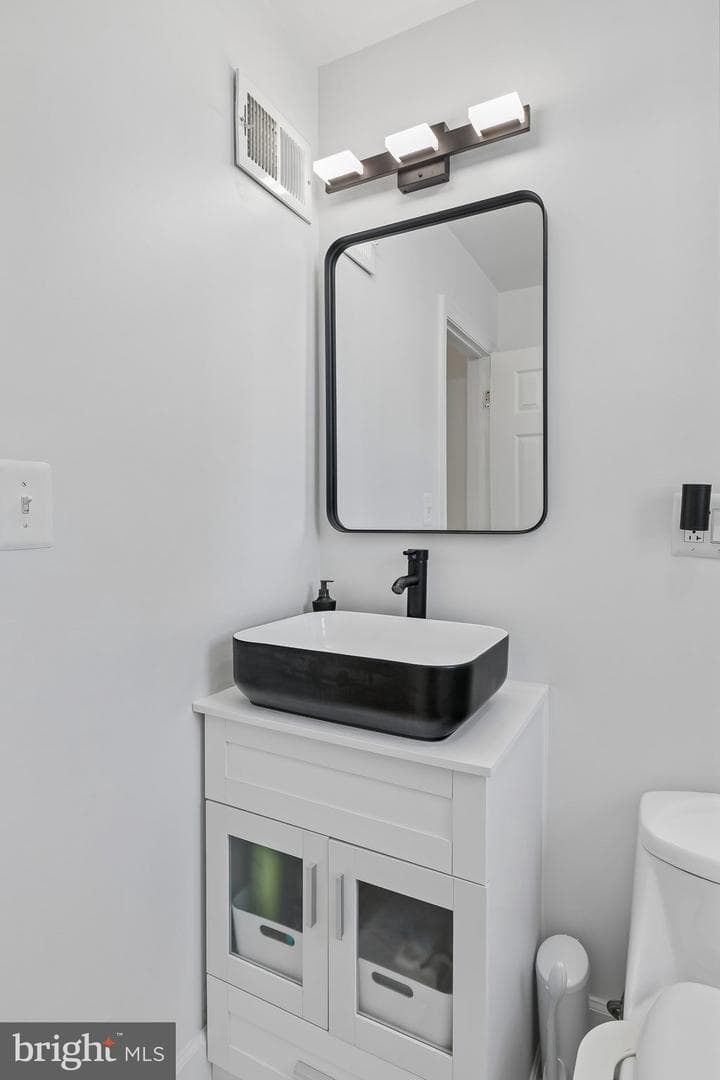 3274 Emery Street photo 25