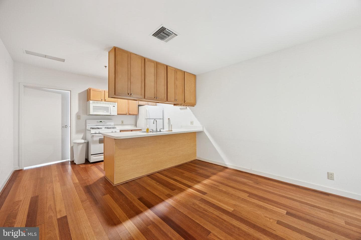 1100 Vine Street #1209 photo 3