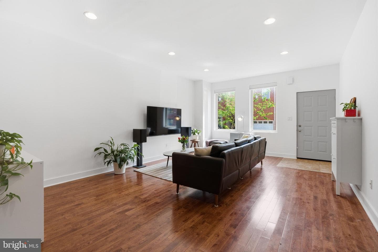 832 N 20th Street photo 3