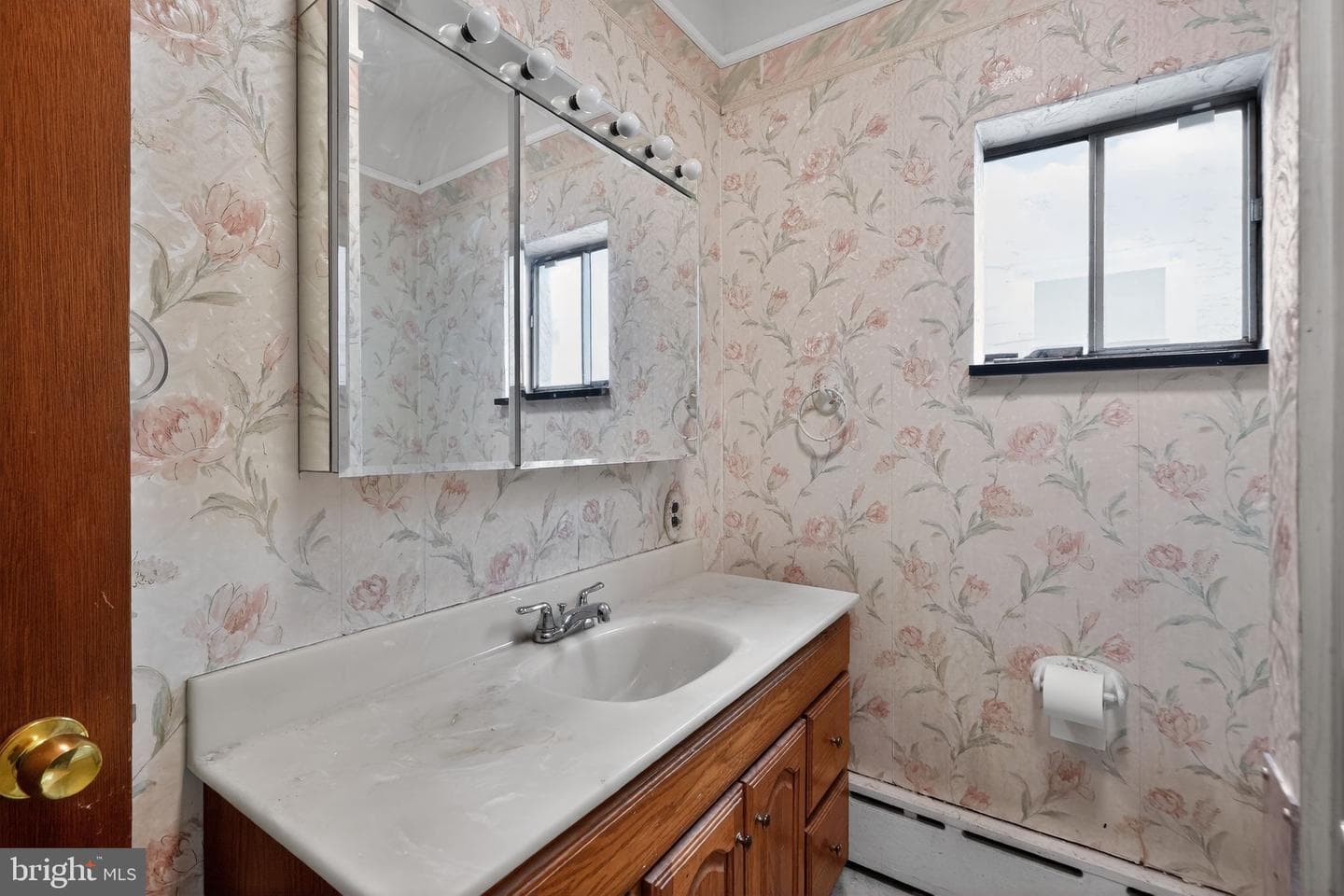 1325 E Montgomery Avenue photo 20