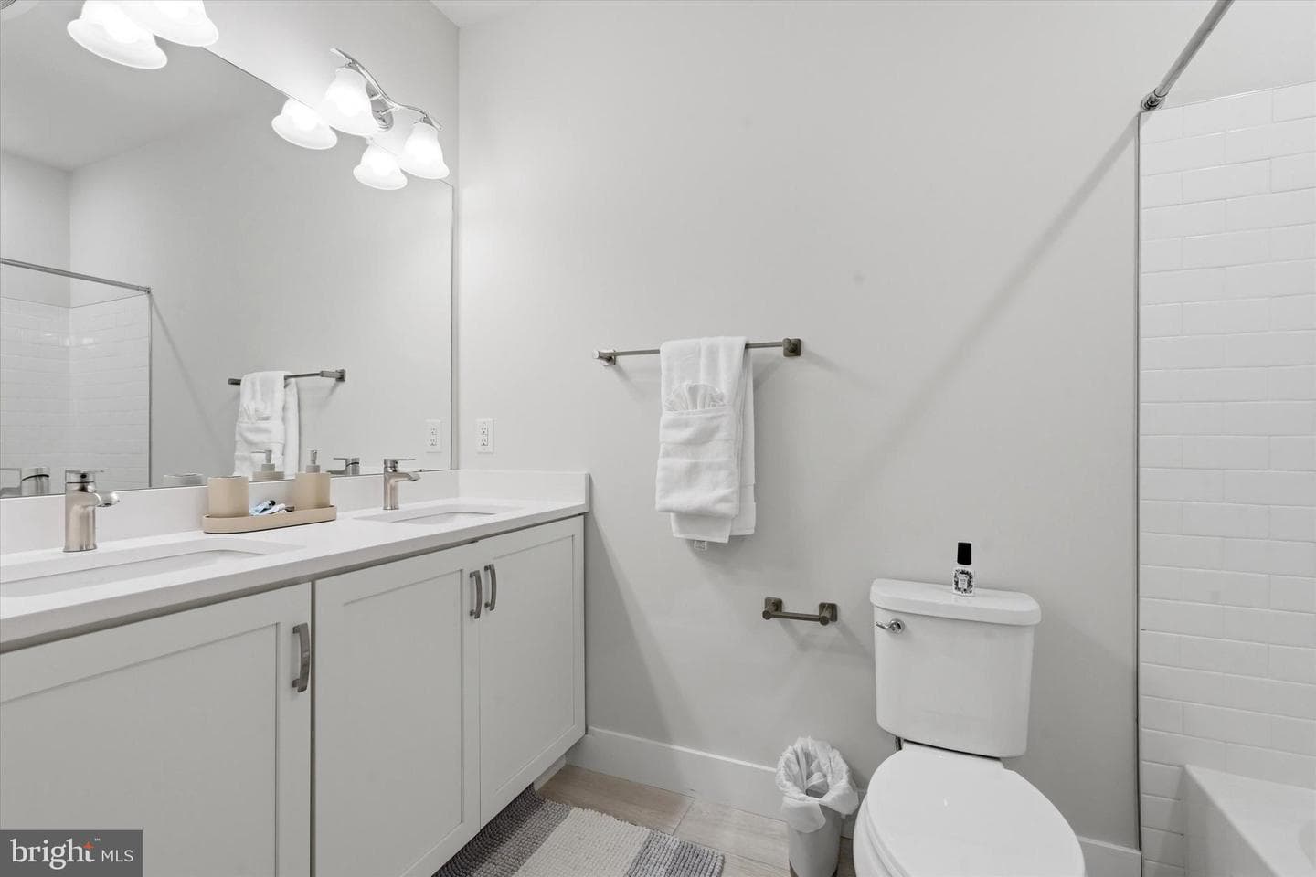 2160 Northbank Place #166 photo 16