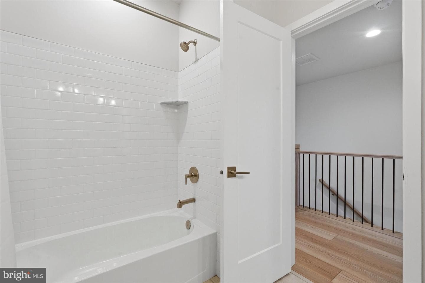 2160 Northbank Place #166 photo 22