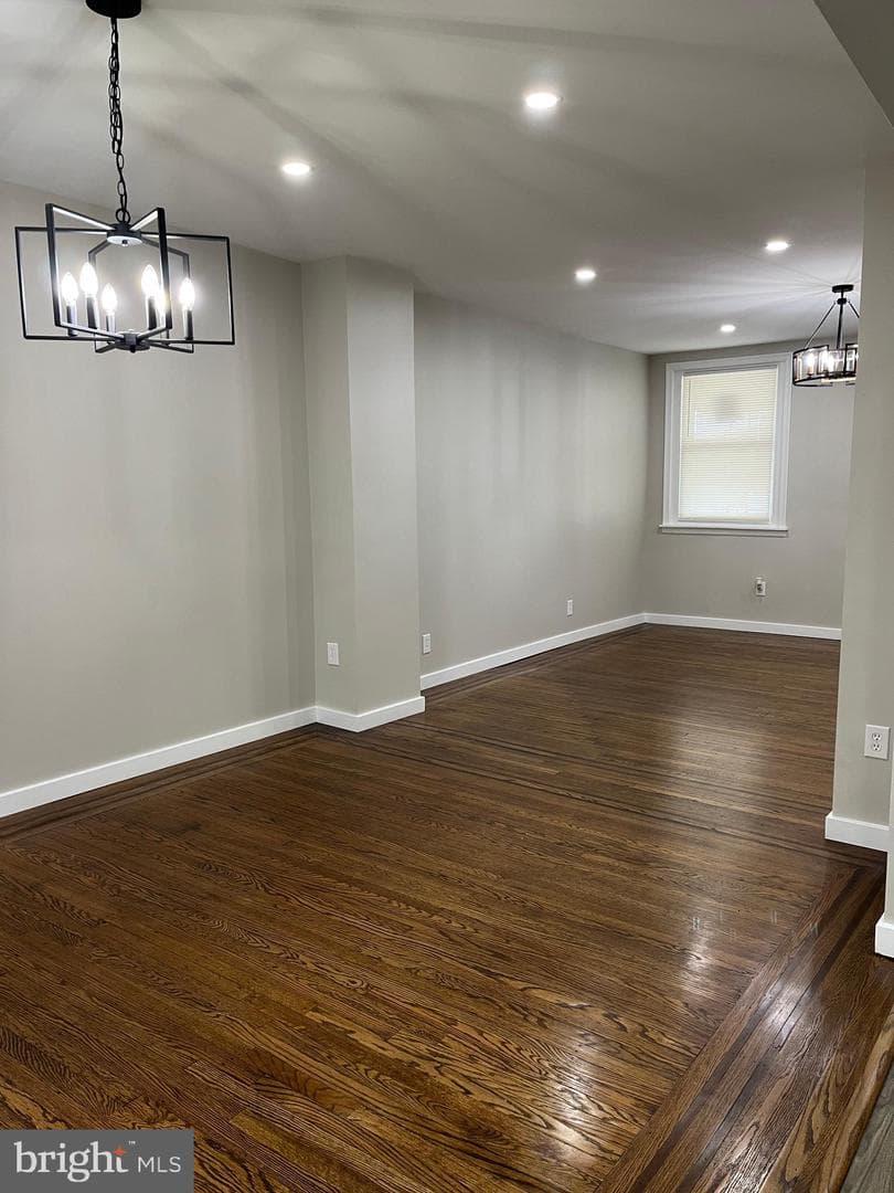 457 Robbins Street photo 6