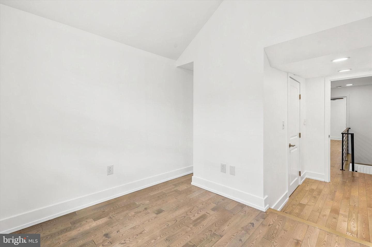 1632 S Clarion Street photo 26