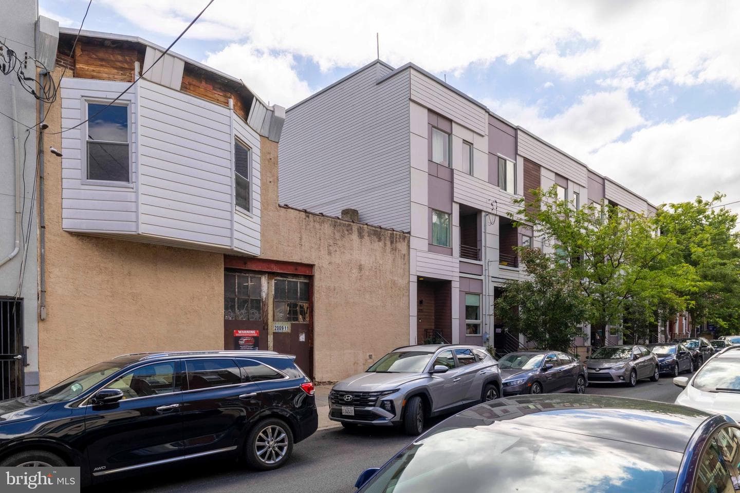 2009 E York Street photo 6