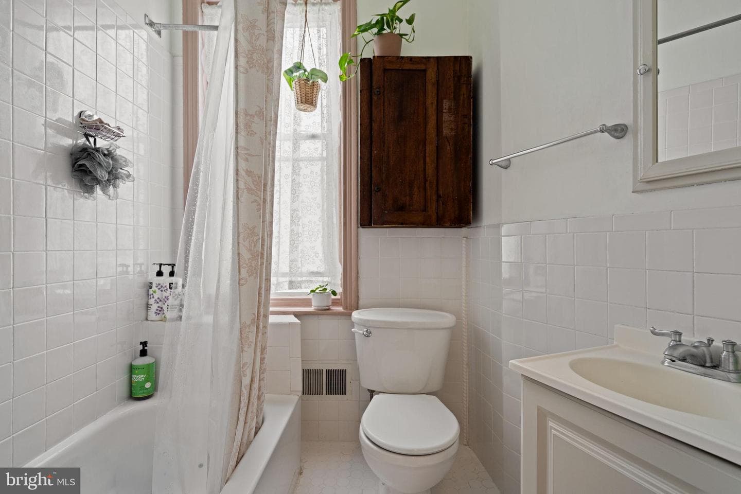 3274 Belgrade Street photo 47