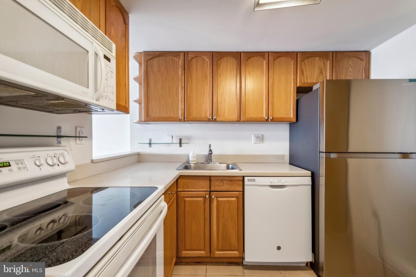 2001 Hamilton Street #927 photo 10