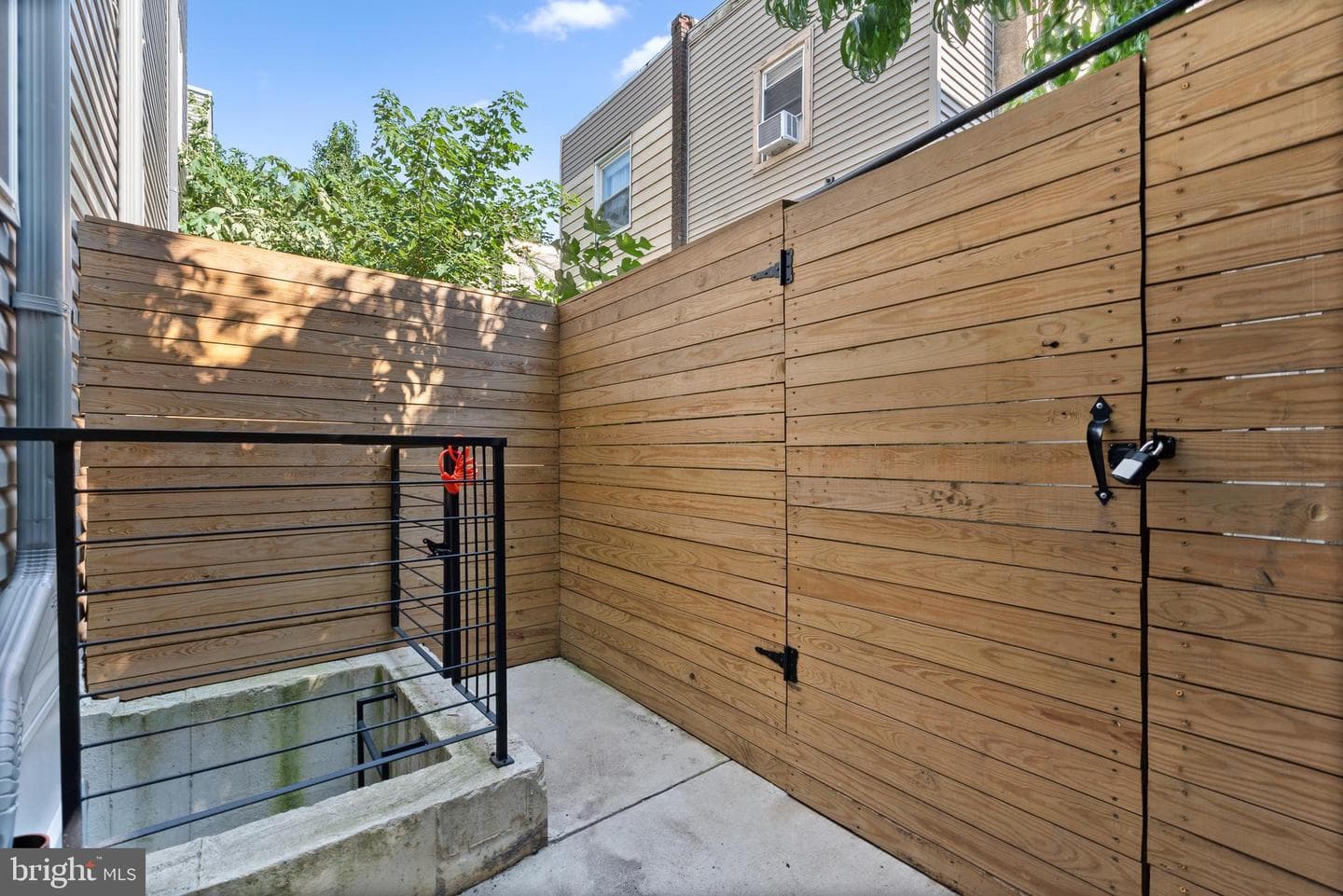 3024 Titan Street photo 20