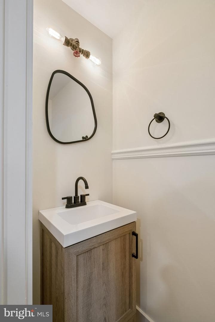 924 Cantrell Street photo 6