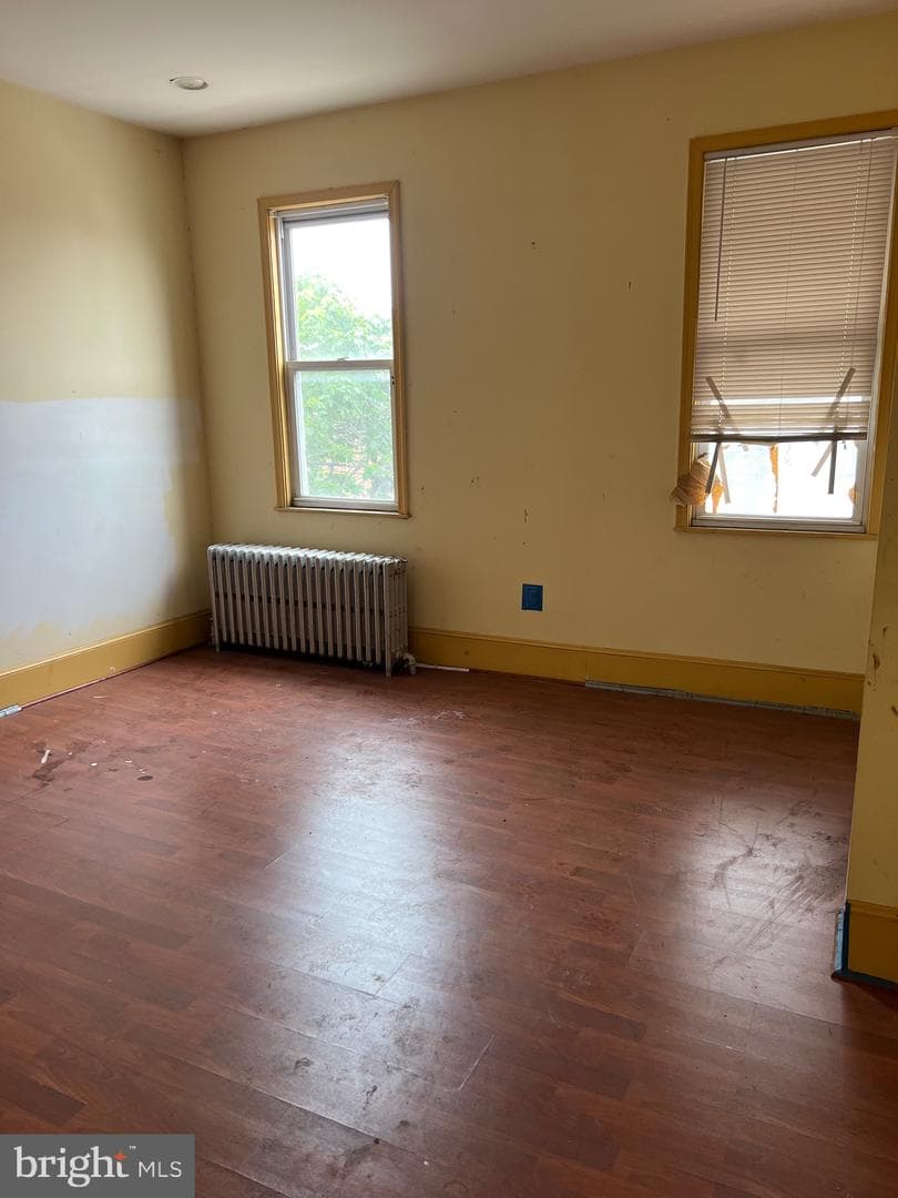 838 Snyder Avenue photo 13