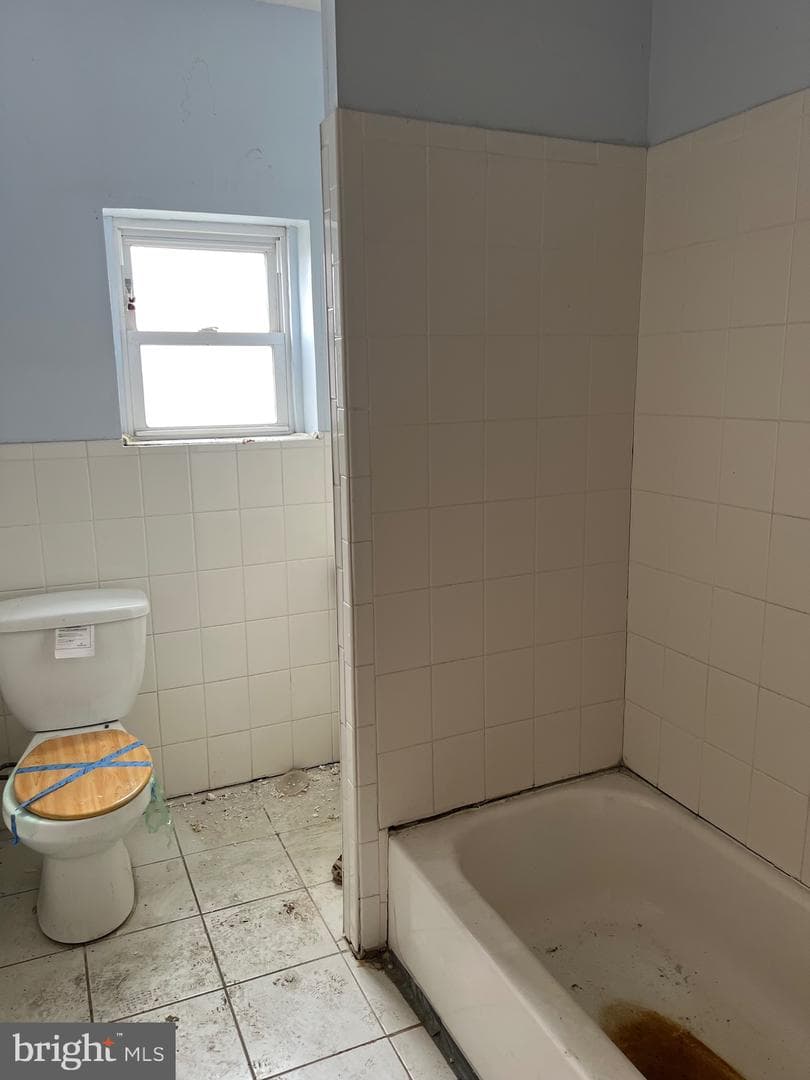 838 Snyder Avenue photo 18