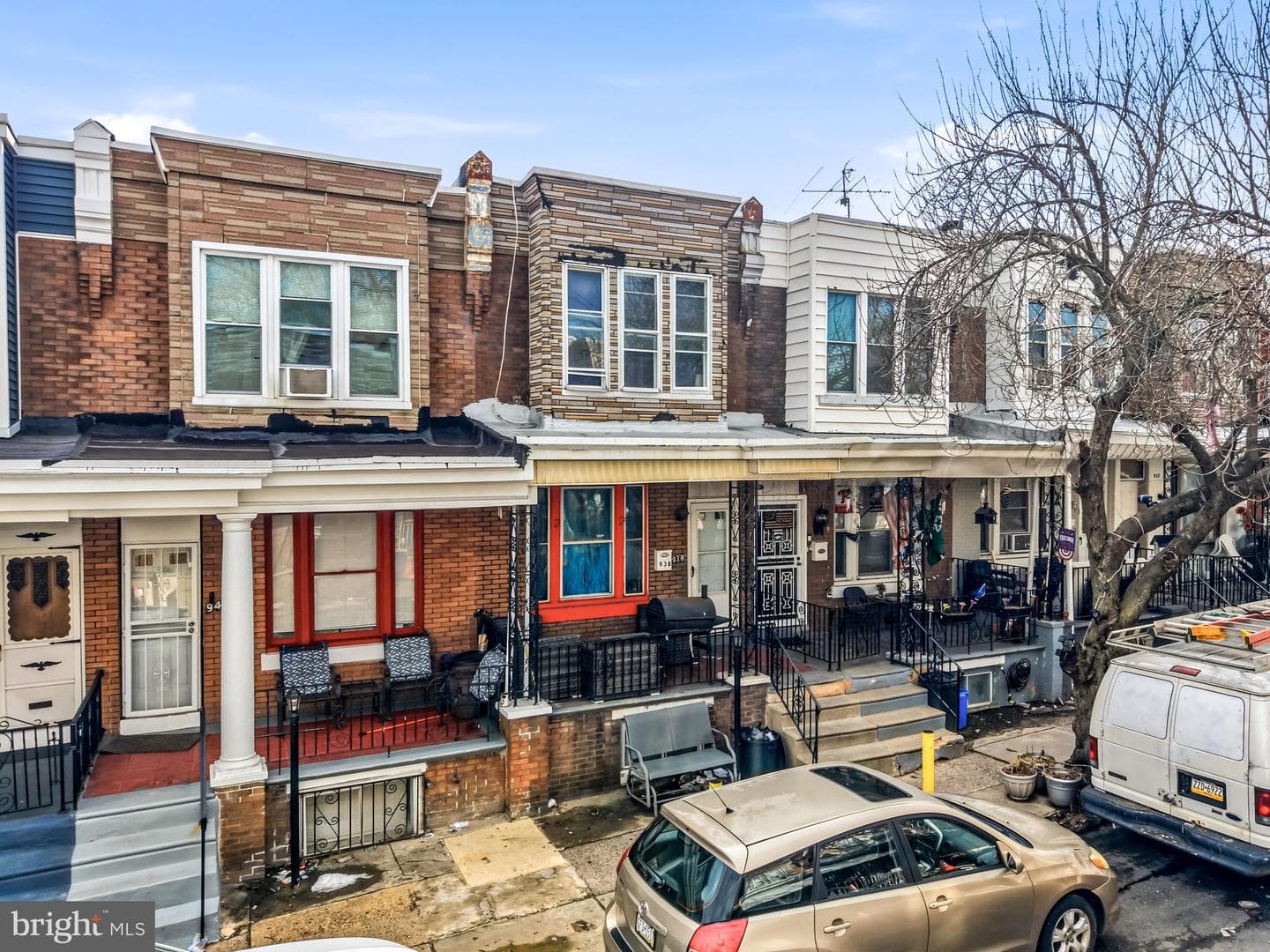 913 E Russell Street photo 3