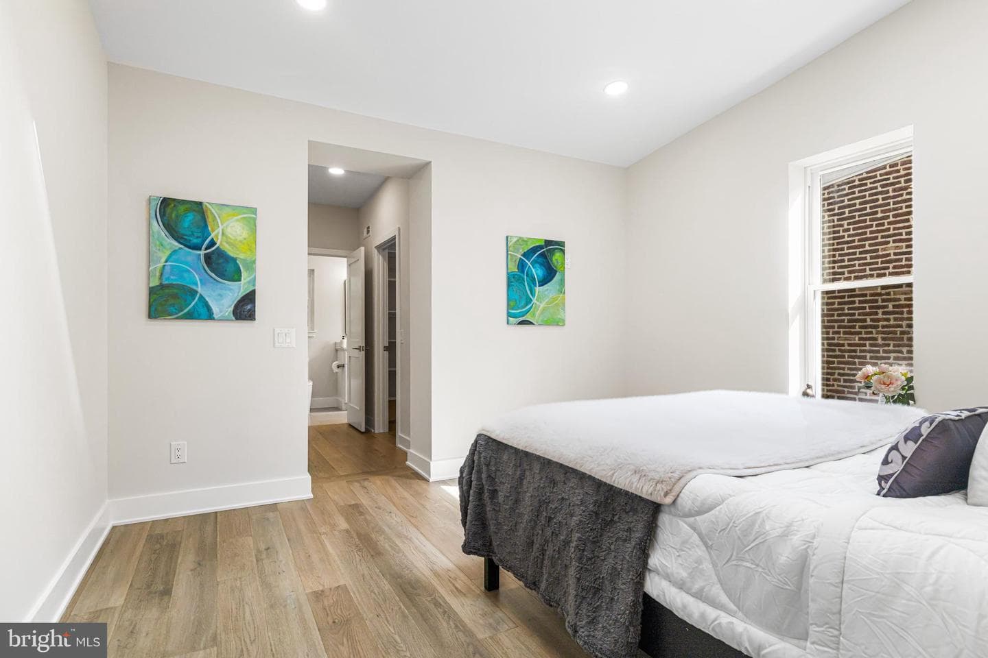 486 Shurs Lane photo 15