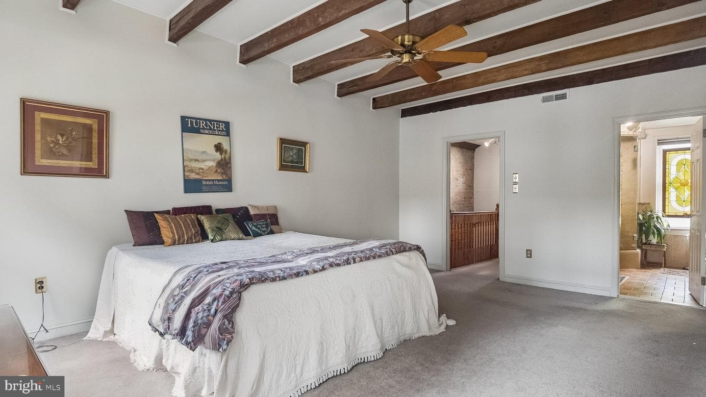 2049 Appletree Street photo 38