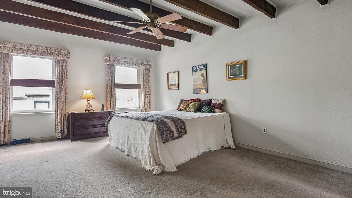 2049 Appletree Street photo 41